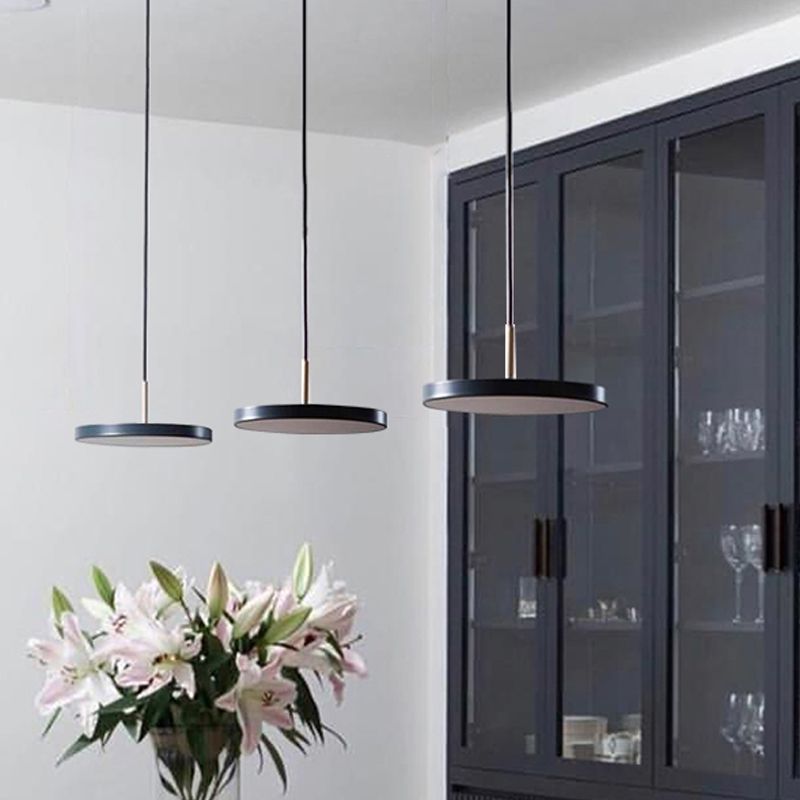 Éclairage suspendu de forme de cercle Métal de style moderne 1 lampe suspendue légère pour chambre à coucher