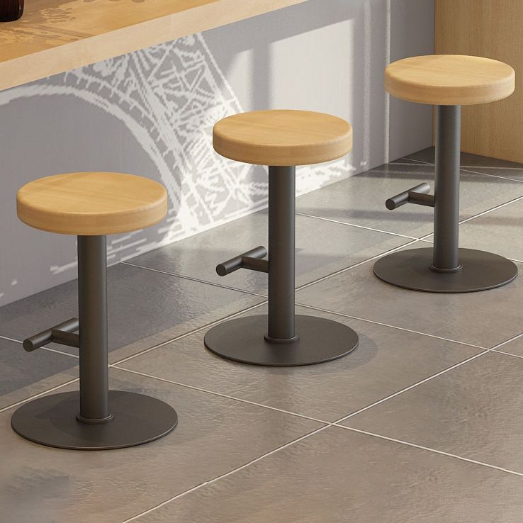 Modern Style Bar-stool Iron Leg Round Wooden Seat for Restaurant Bar 1 Piece