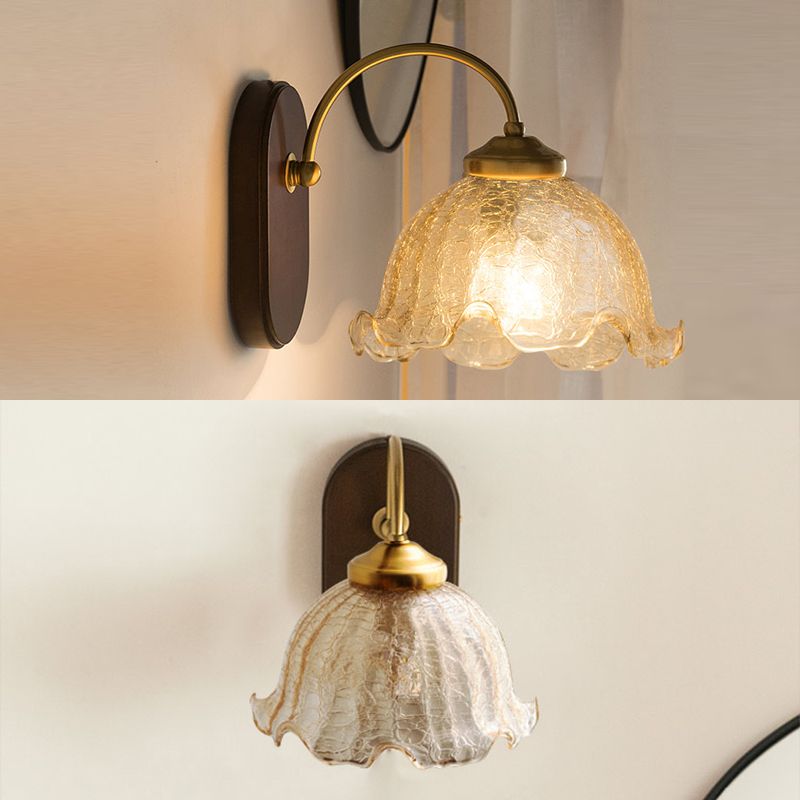 Flower Sconce Light Fixtures Modern 1-Light Brass Wall Mounted Lamp with Grass Shade