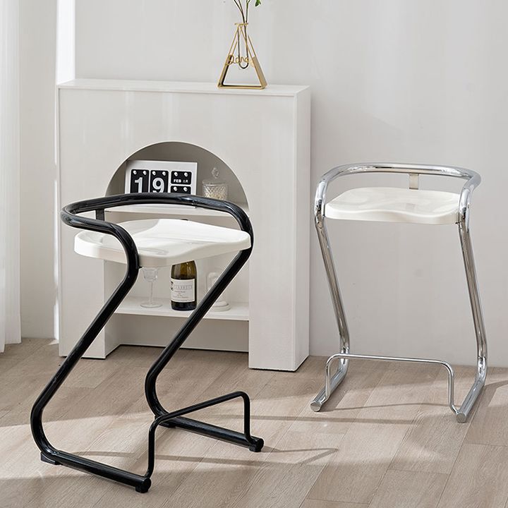 Modern Contoured Seat Low Back Armless Bar Stools with Metal Base