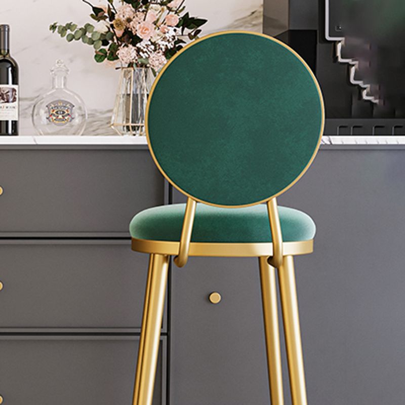 Glam Rückenlehne, armloser Thekenhocker, Café-Barhocker aus Eisen mit Samtkissen und Pedal