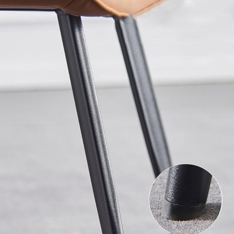 Sillas de comedor sin brazos tapizadas Sillas laterales con respaldo de cuero con patas de metal