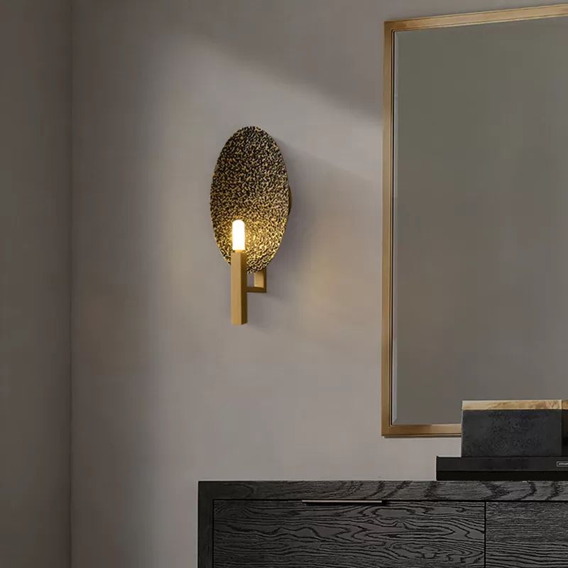 Modern Wall Mounted Light 1 Light Metal Flush Mount Wall Sconce in Gold Finish