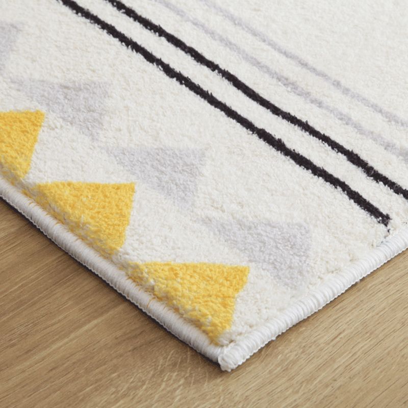 Stylish Novelty Shape Rug Modern Polyester Rug Washable Carpet with Non-Slip Backing