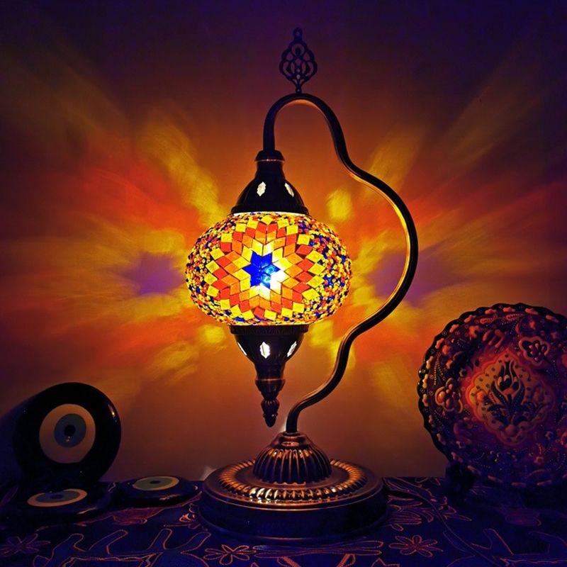 Stained Art Glass Globe Table Lamp Art Deco 1 Head Restaurant Night Light with Curvy Arm in White/Red/Yellow
