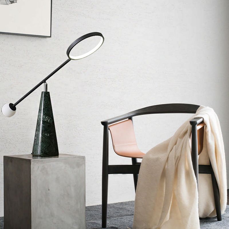 Lámpara de mesa de sala de estar de 1 luces de forma geométrica de forma geométrica con brazo de equilibrio en negro/verde