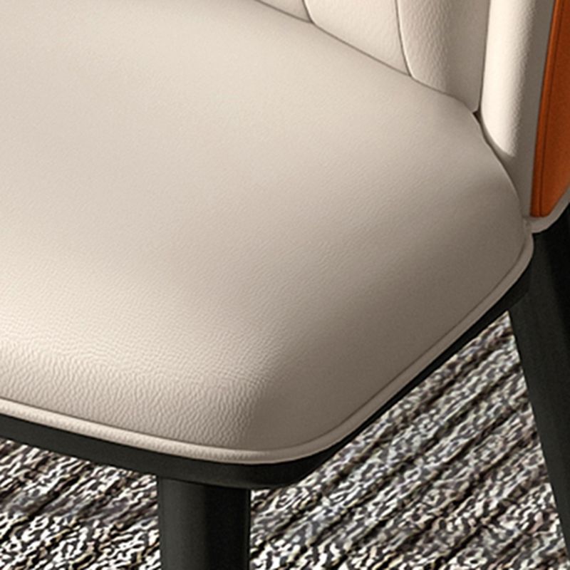 Silla lateral de comedor curvada de cuero para interiores moderna, silla sin brazos Parsons
