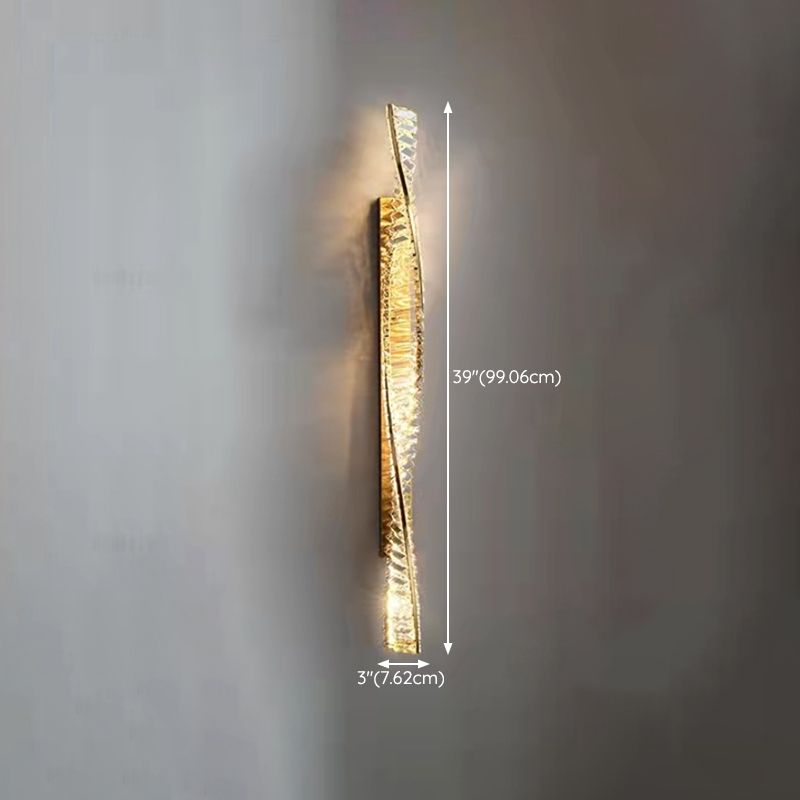 Geometric Shape Metal Wall Sconces Modern 1-Light Wall Mount Light Fixture in Gold