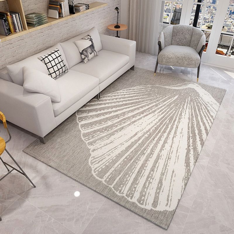Stylish Feather Pattern Rug with Leaf Grey Contemporary Rug Polyester Pet Friendly Non-Slip Backing Washable Area Rug for Living Room