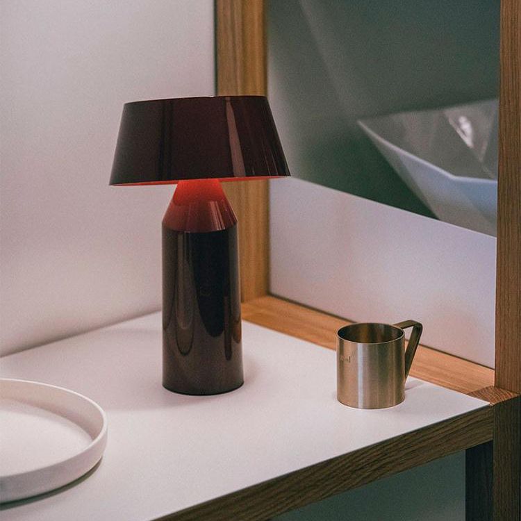 Modern Style Tower Shape Table Light Metal 1 Light Nightstand Lamps for Bedside