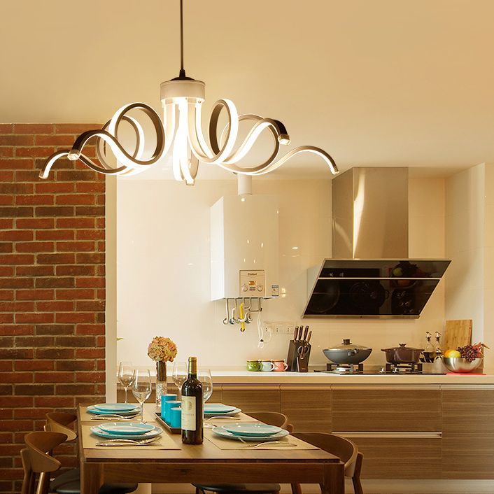 Moderne Einfachheitsstil LED -Linie leichte Acryl -Blütenform -Kronleuchter Licht in Weiß für Wohnzimmer