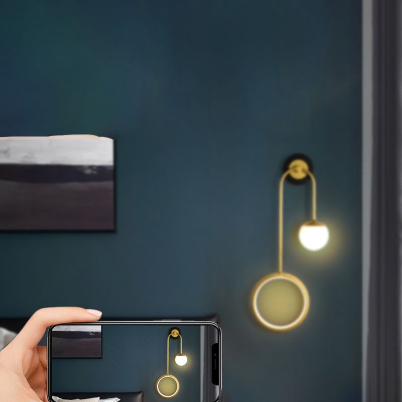 Modern Unique Shape Wall Mount Light Fixture 2 Light Wall Light Sconce in Gold