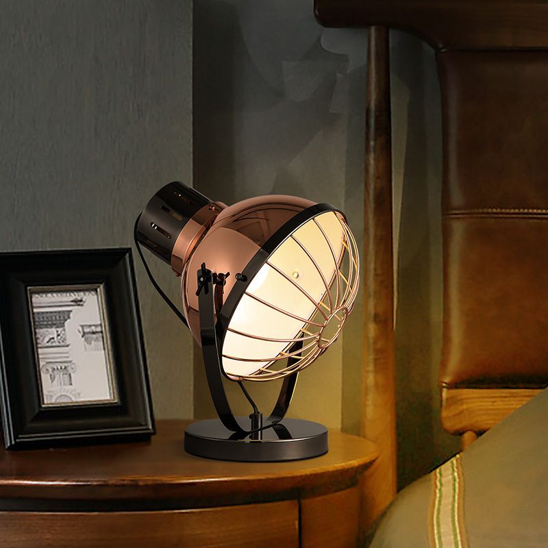 Lámpara de oro de oro de rosa lámpara de fábrica de fábrica de 1 bulb de dormitorio iluminación nocturna con protector de alambre