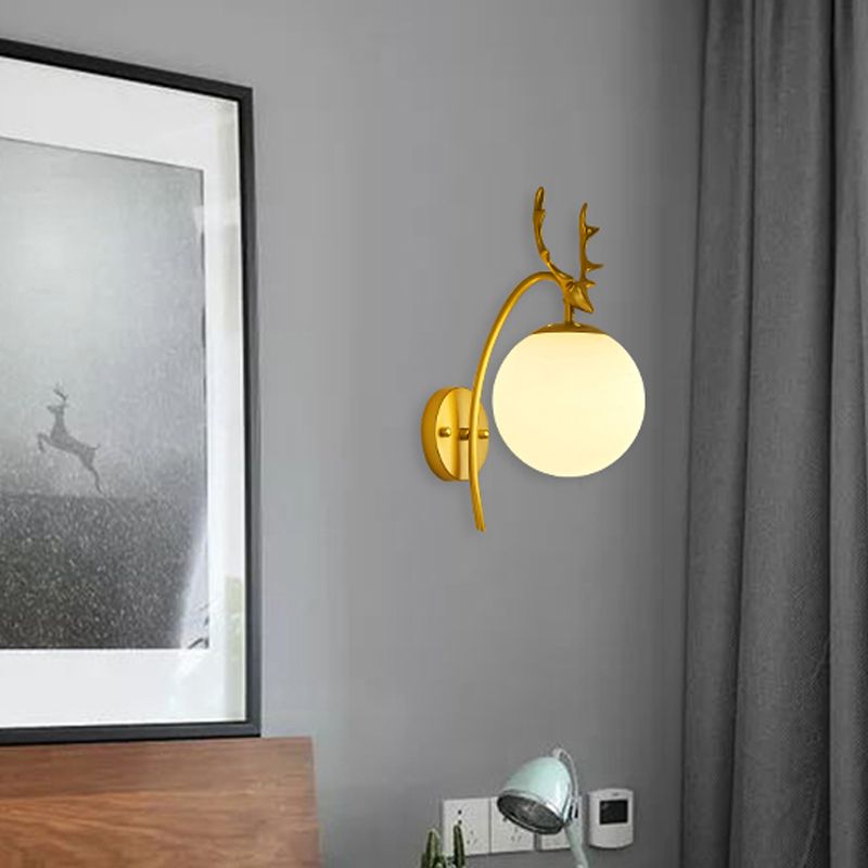 1 Light Spherical Wall Sconce Modern Style Glass Wall Lighting for Living Room