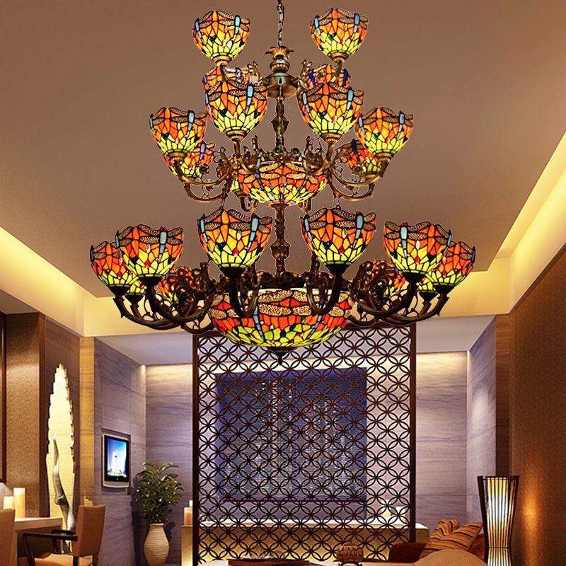 Iluminación de lámpara de lámpara de libélulas de 32 luces Tiffany vidrieras de 3 niveles luz colgante