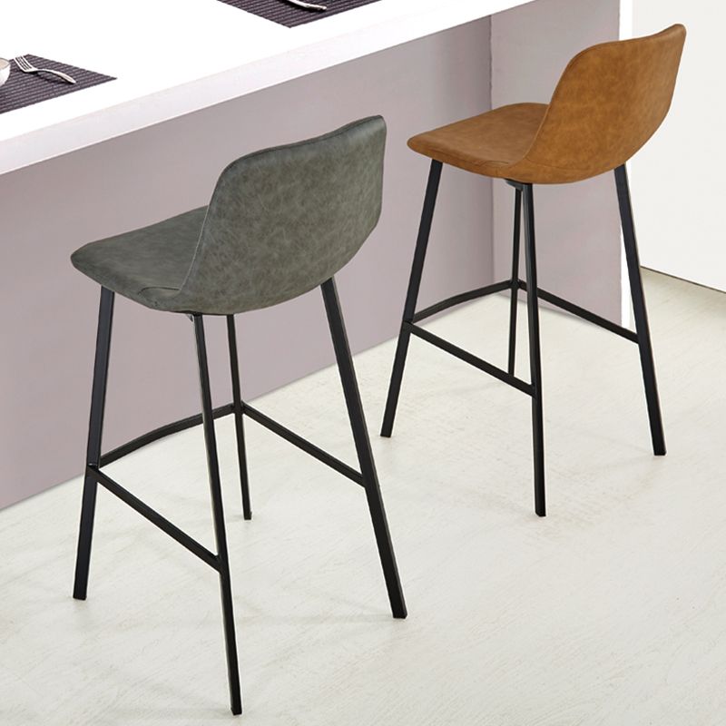 Industrial Bucket Counter Stool Leather Footrest Counter Bar Stool for Cafe