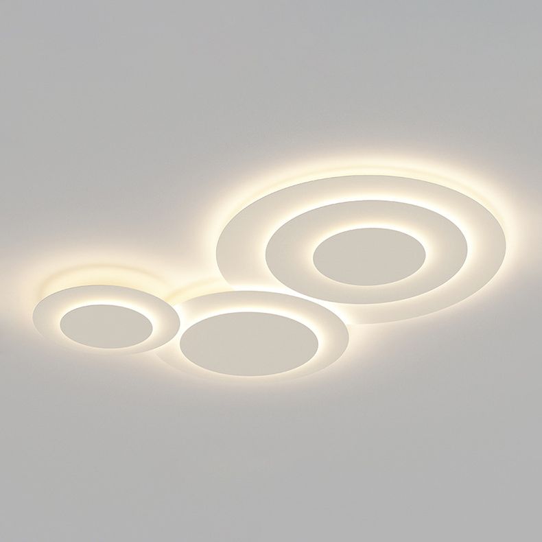 Lámpara de techo LED de forma circular Acrílico moderno 3 luces Montaje empotrado para dormitorio