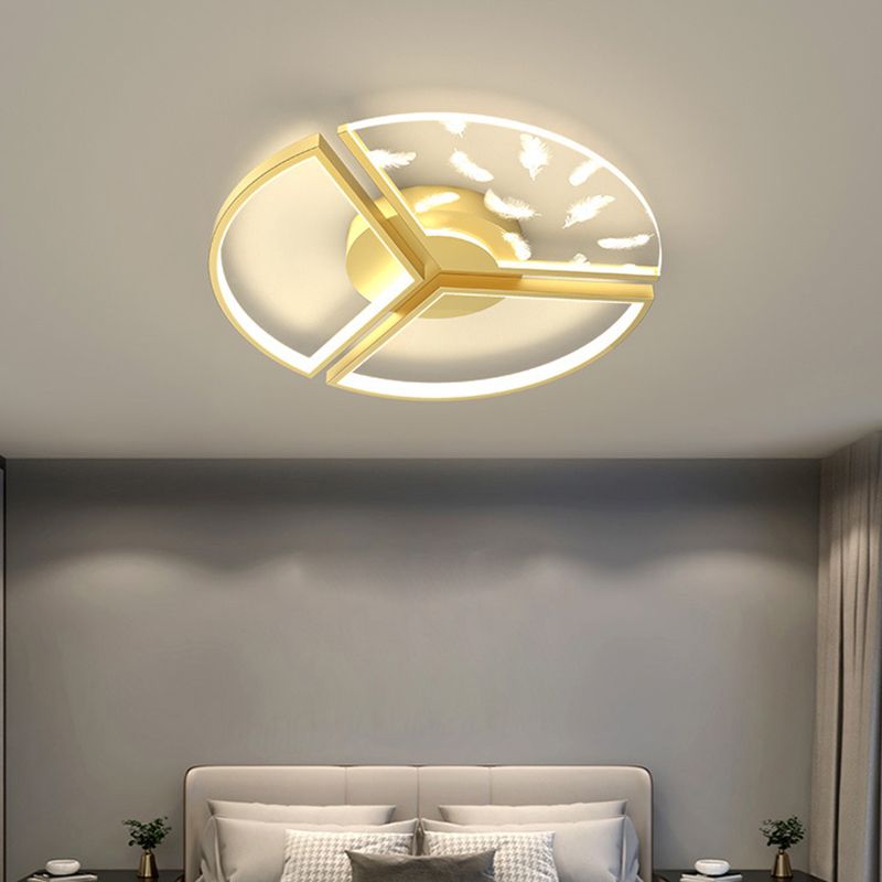 Slaapkamer LED-inbouwlamp Minimalistische gouden plafondlamp met geometrische acrylkap