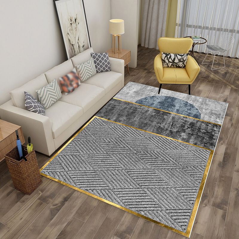 Grey Simple Rug Polyester Graphic Rug Stain Resistant Area Rug for Home Decor