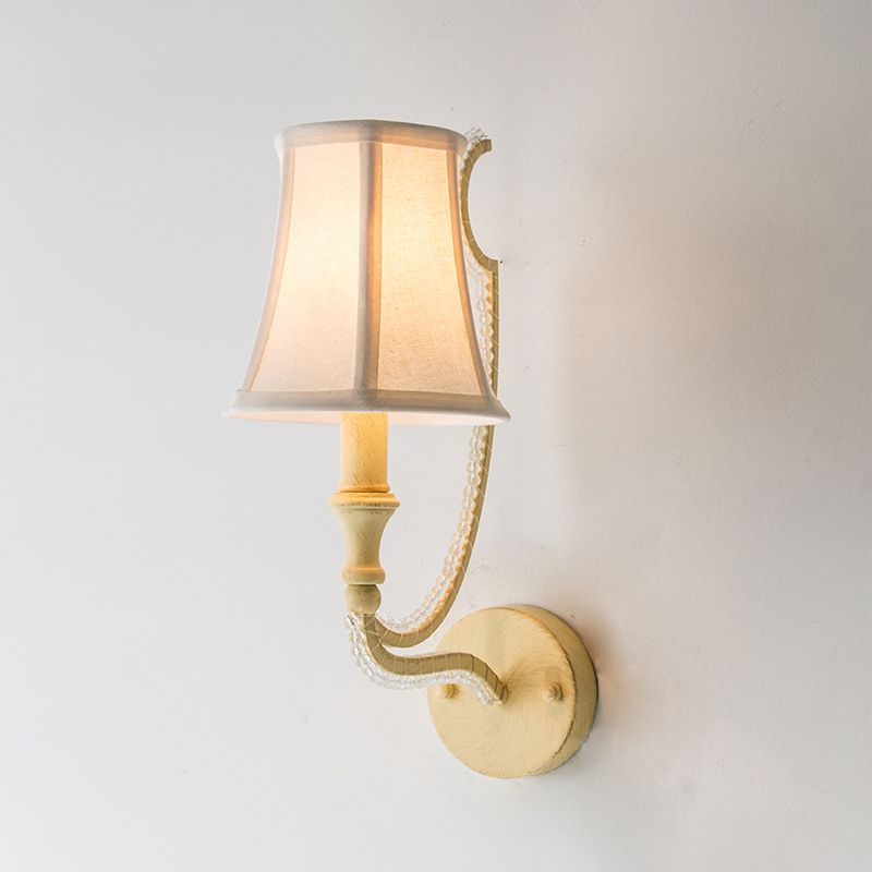 Idee per illuminazione a parete da 1/2-bulba Lampada a parete in tessuto a campana rustico in beige/argento invecchiato con goccia di cristallo