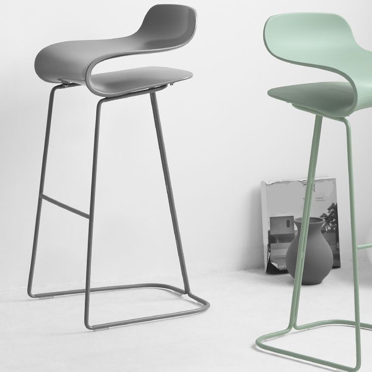 Contemporary Plastic Bar Stool Low Back Stool with Metal Base for Living Room