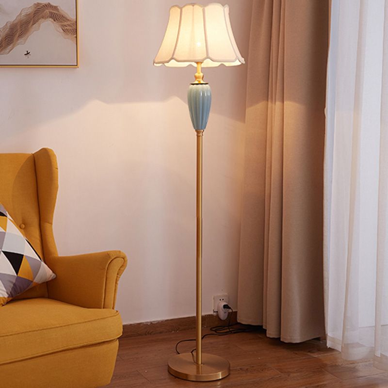 1 Head Stand Up Lamp Classic Tapered Shade Fabric Floor Lighting in Gold for Living Room