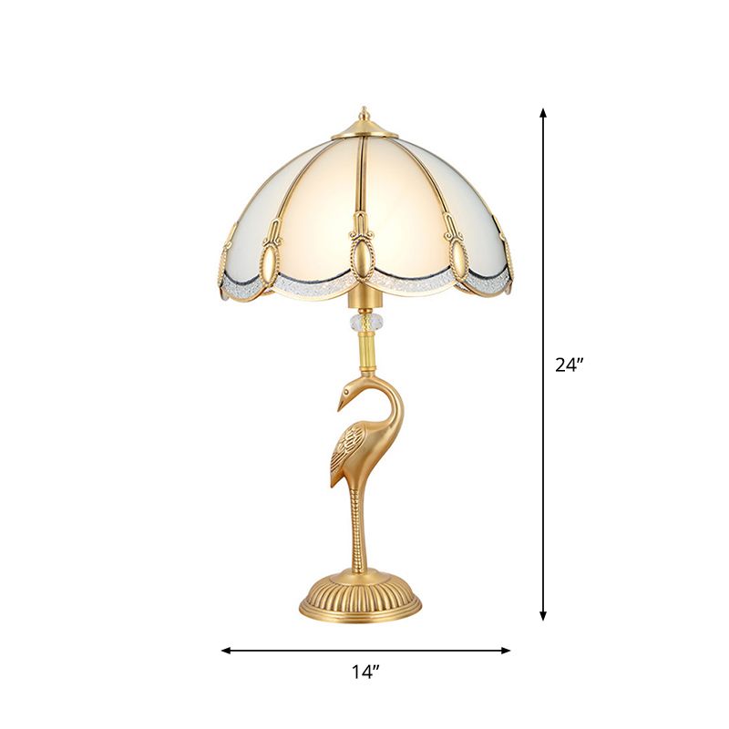 Peacock Feather Biseled Glass Table Ilumining Minimalismo de la sala de estar de 1 luces Lámpara de noche en latón