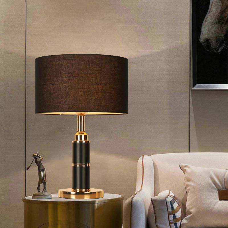 Black Drum Shape Desk Light Modern 1 Bulb Tabine Tabine Night Table For Tableau avec Cordon Plug