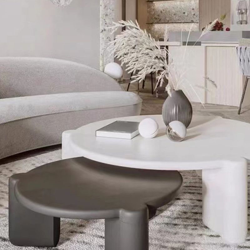 Modern Style Round Wooden Table with 3 Legs Base Coffee Table