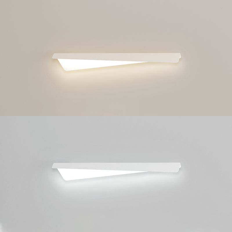 Linear Shape Metal Wall Light Modern Style Single Light Wall Sconce Light in White