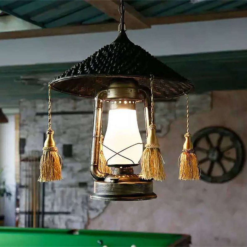 Gefrertete Glaslaterne Hanging Lamp Lodge Style 1 Kopfschwarz Deckenleuchte mit Hutdesign für Balkon