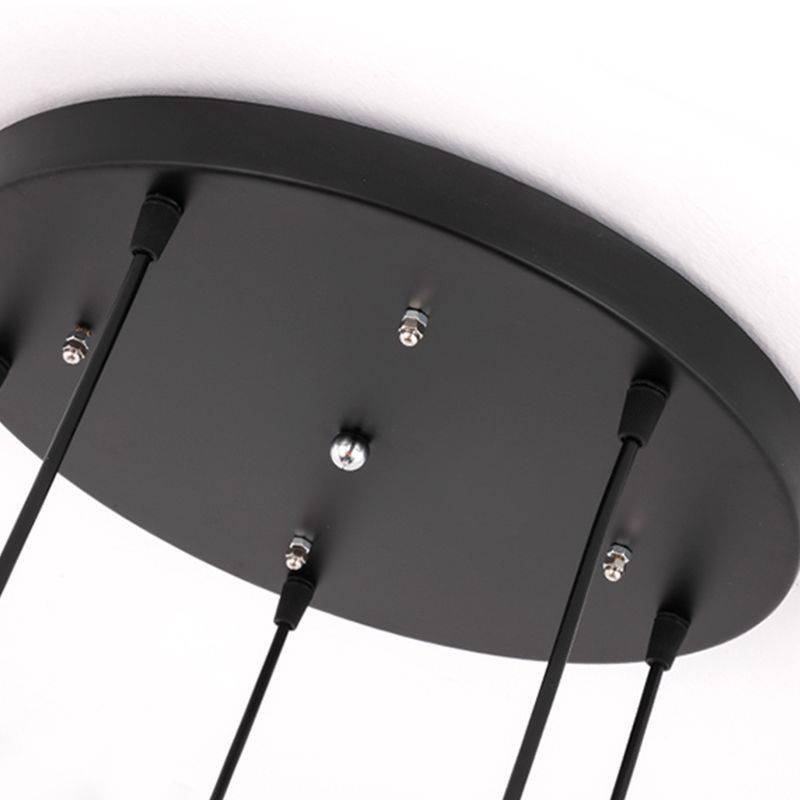 Luminaires suspendus noirs à tête multiples lampe à suspension en métal moderne pour le salon