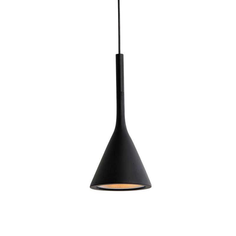 Bar de cuisine en forme d'entonnoir Pendant le pendentif en aluminium 1 ampoule Nordic Style suspendue plafond plafond en rouge / blanc / noir
