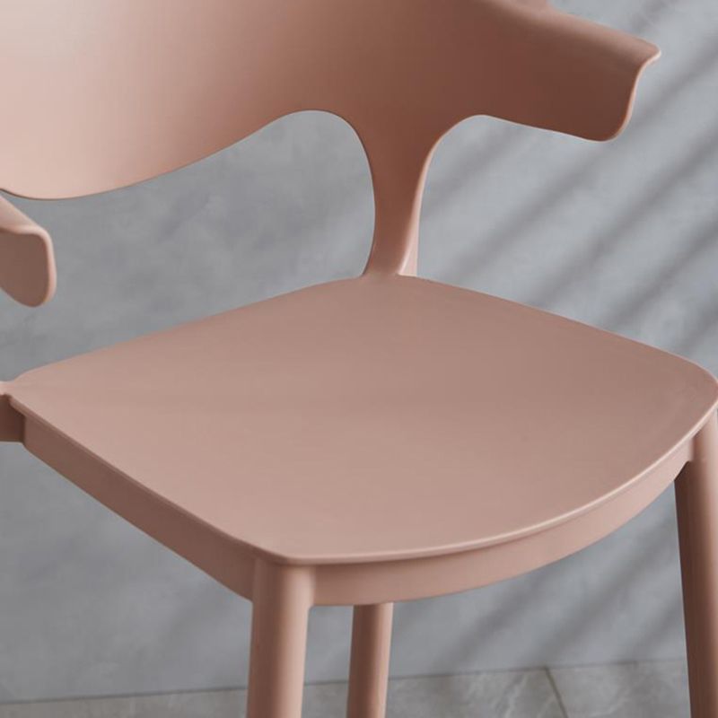 Contemporary Plastic Low Back Counter Stool Plastic Furniture in Matte Finish for Indoor