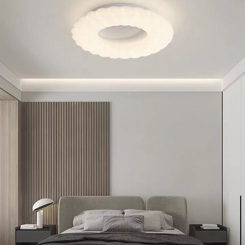 White Shaded Ceiling Light Contemporary LED Flush Mount Lighting for Home