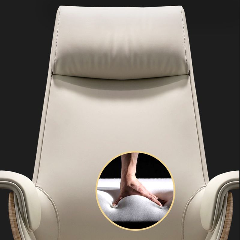 Modern Leather Executive Chair Adjustable Tilt Mechanism Swivel Office Chair