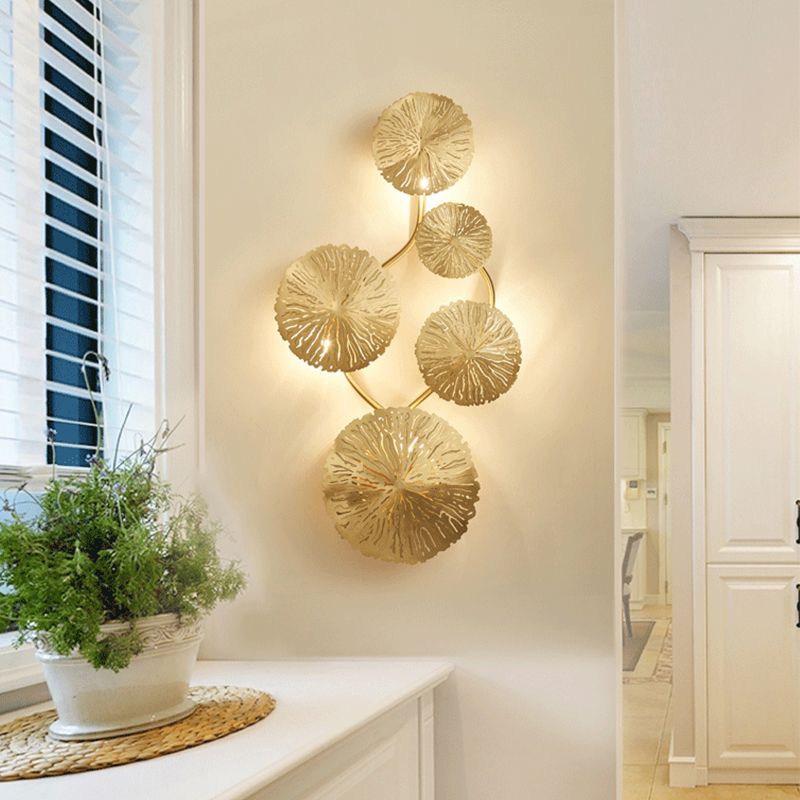 Éclairage mural de forme multiples uniques Éclairage mural métallique de style moderne en laiton