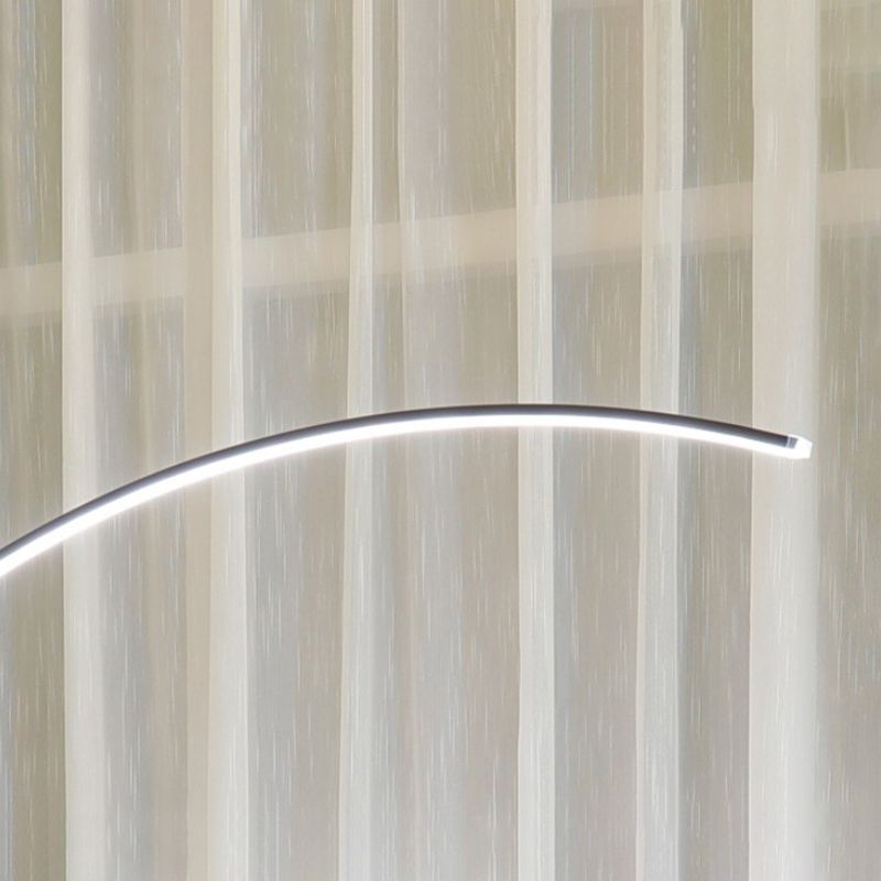 Lampadaire en forme d'arc en aluminium LED minimaliste LED debout pour le salon
