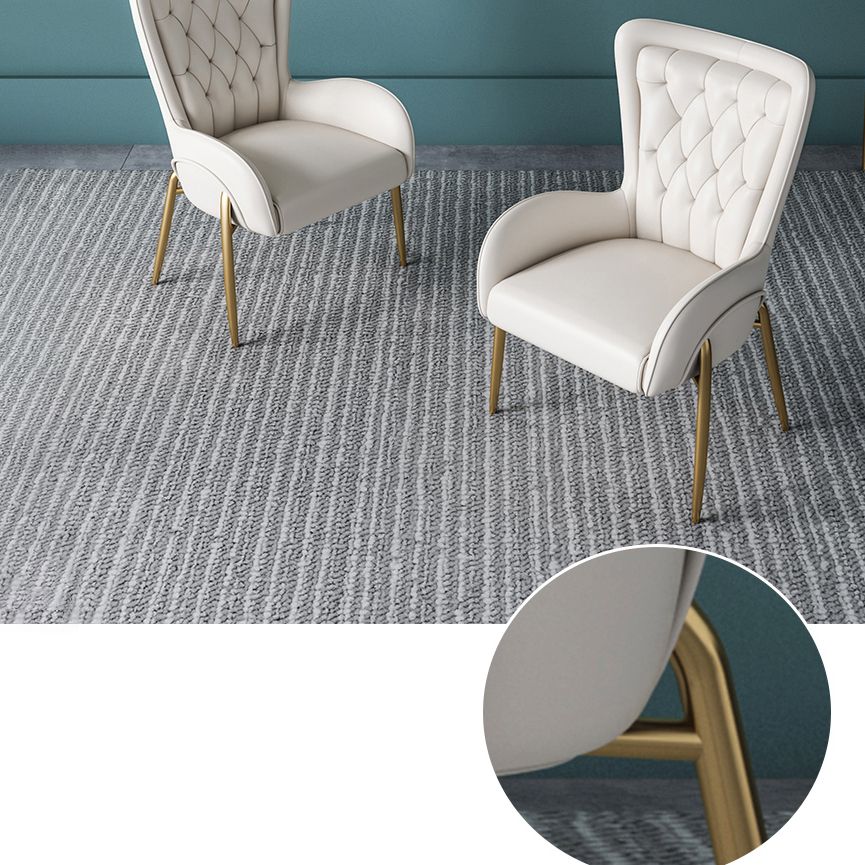 Noordse stijl metalen eetkamerstoelen Tufted Parsons armstoel voor restaurant