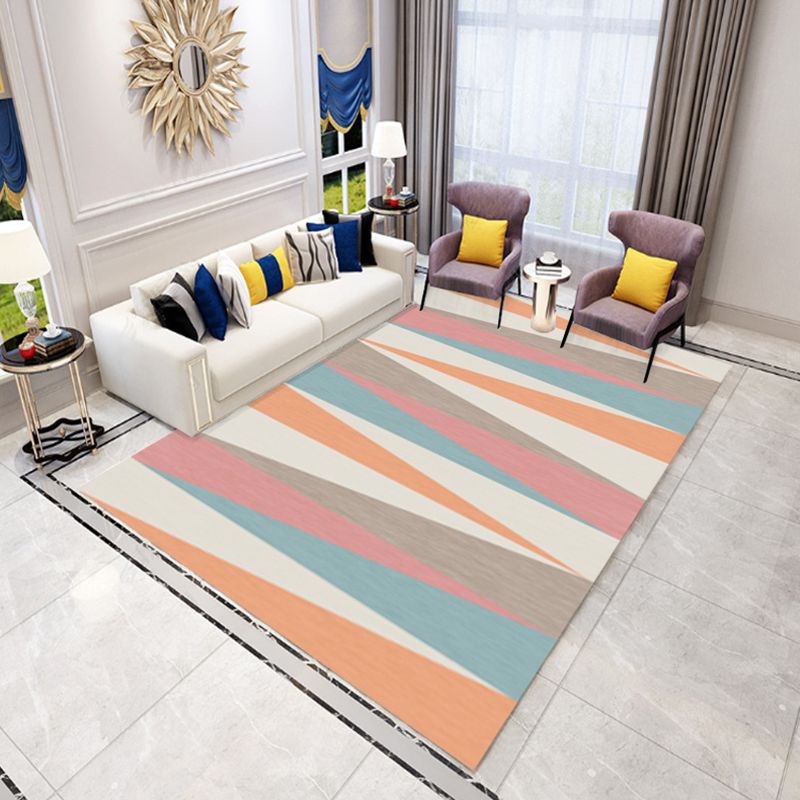Stylish Triangle Pattern Area Rug Simple Contemporary Polyester Carpet Rectangle Stain Resistant Carpet for Living Room