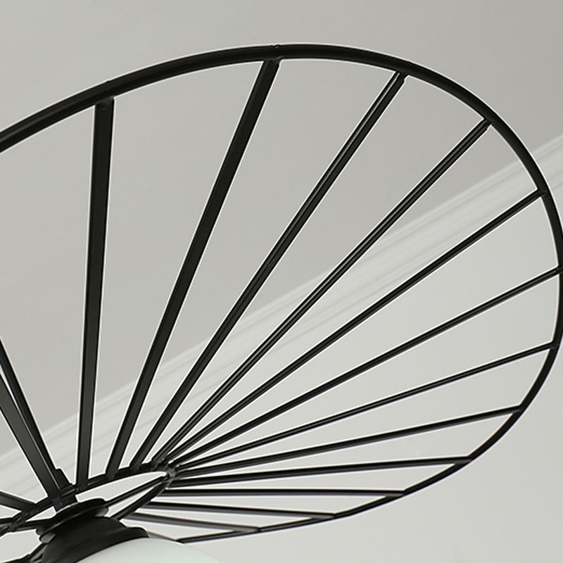 Pendentif en forme de chapeau en fil métallique minimaliste de 1 tête de tête de tête avec une teinte en verre pour le salon