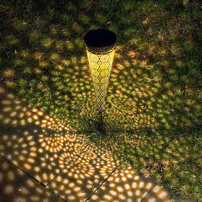 Tapered Garden LED Landscape Light Metal Artistic Solar Ground Light for Pathway, Gold