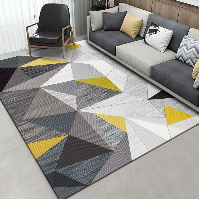 Stylish Grey Area Rug Modern Polyester Area Carpet Geometric Pattern Stain Resistant Rug for Bedroom