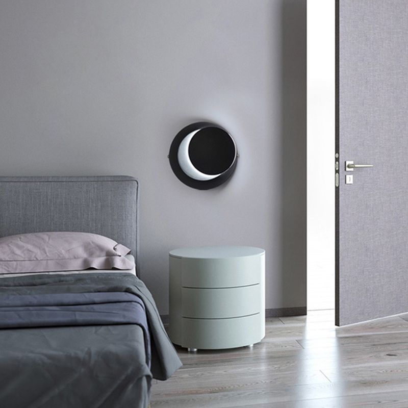 Round Disc Shape Wall Lamp Modern Style Acrylic 1 Light Sconce in White