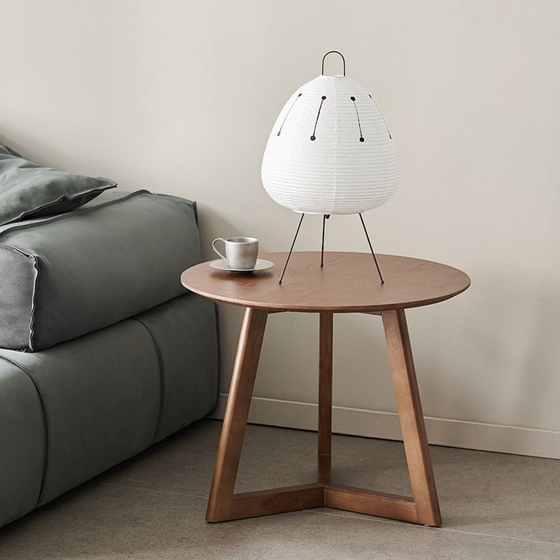 Scandinavian Solid Wood Round Top Side Table 19.6-inch 3 Legs End Table