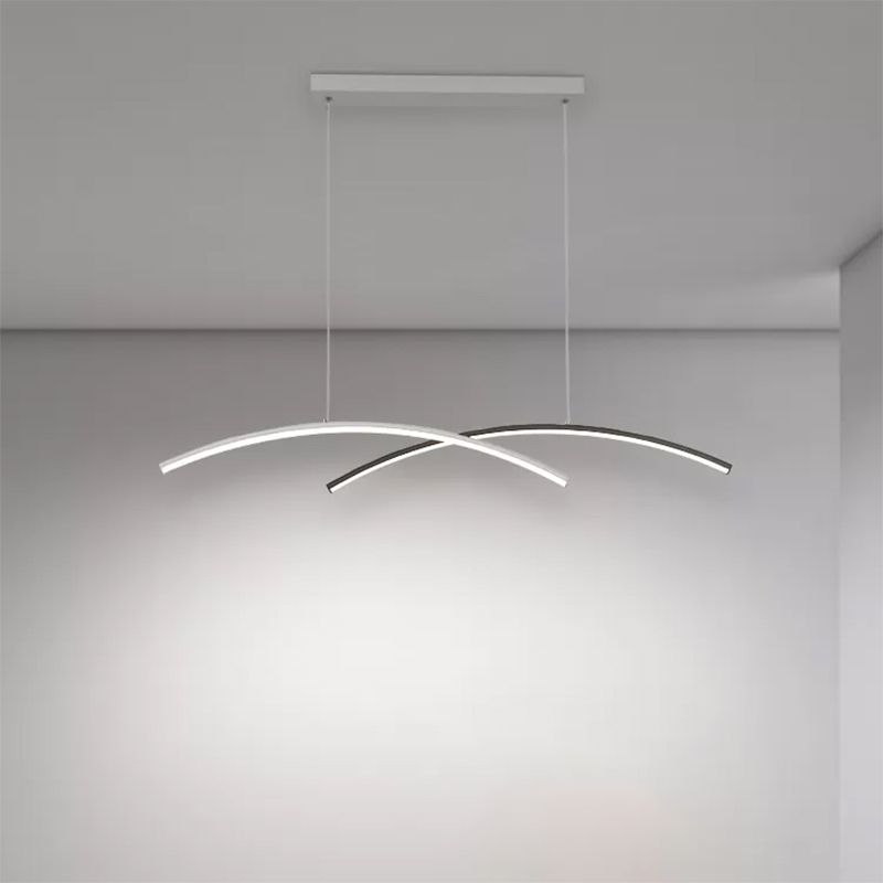 Nordische moderne Kronleuchterlampe Linear schwarz -weißer Inselanhänger für Esszimmer