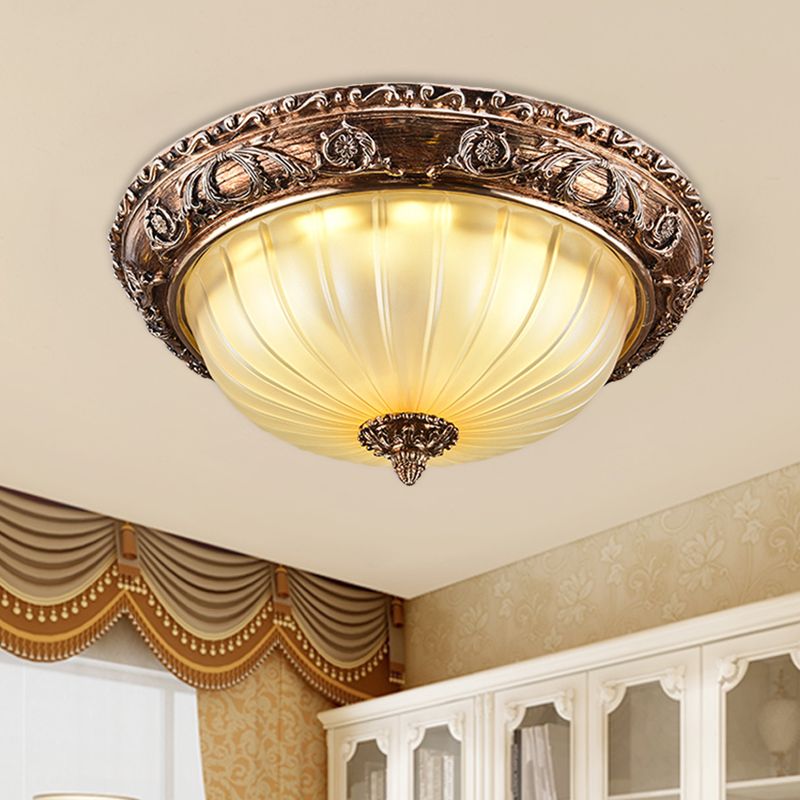 Traditionele komplafondlamp, geribbeld matglas, 14"/16"/19,5" W LED inbouw in bruin