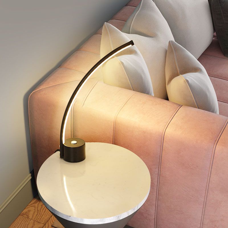 Einfachheitstil Nachttisch Lampe Metall Schlafzimmer LED-Tischleuchte