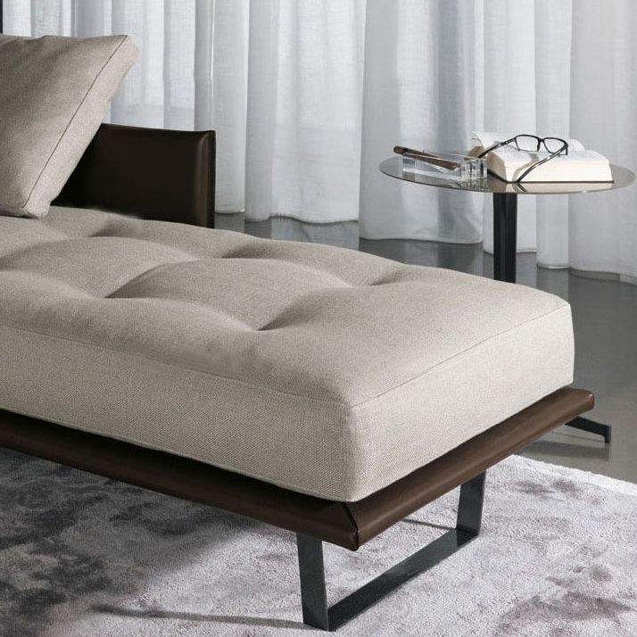 Living Room Chaise Square Arms Modern Chaise Lounge with Upholster