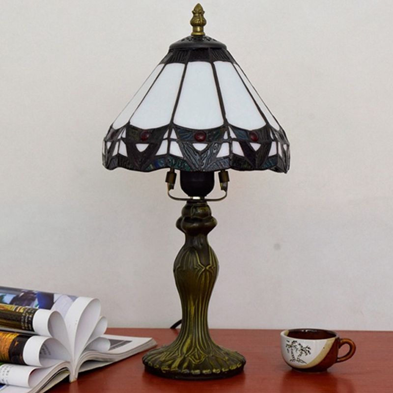 Lampada da tavolo bianca in vetro colorato tonalità conica 1 ombreggiatura antica comodino per camera da letto
